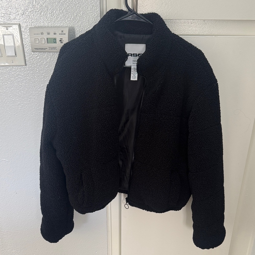 Women's Black Fleece Jacket